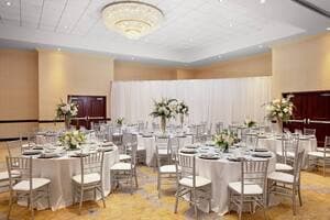 Hotel Zessa, a Doubletree by Hilton