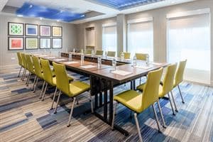 Holiday Inn Express & Suites Chicago - Midway Airport, Chicago
