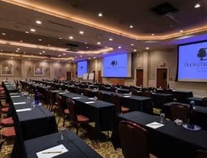 DoubleTree Suites by Hilton Hotel Mt. Laurel, Mount Laurel