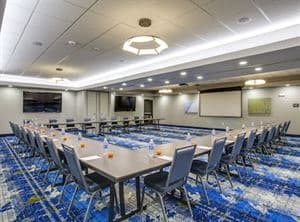 Hampton Inn & Suites Dallas/Ft. Worth Airport South