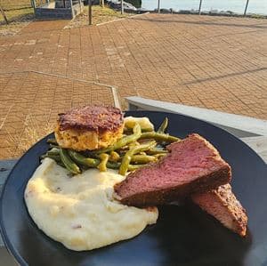 Bushwood Dockside Grill, Bushwood