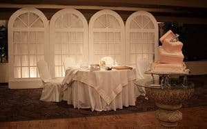 Vernon's Cafe Ristorante & Lounge, Niles
