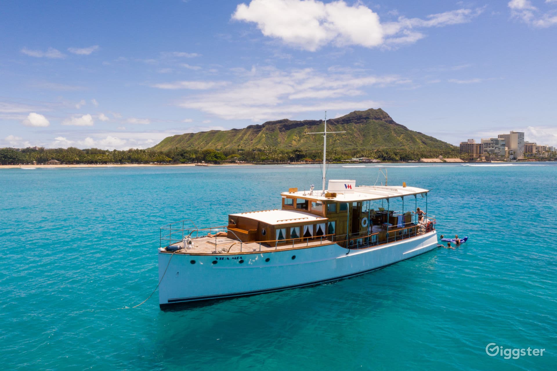 Fully Restored Antique Commuter Yacht in Hawaii, Honolulu