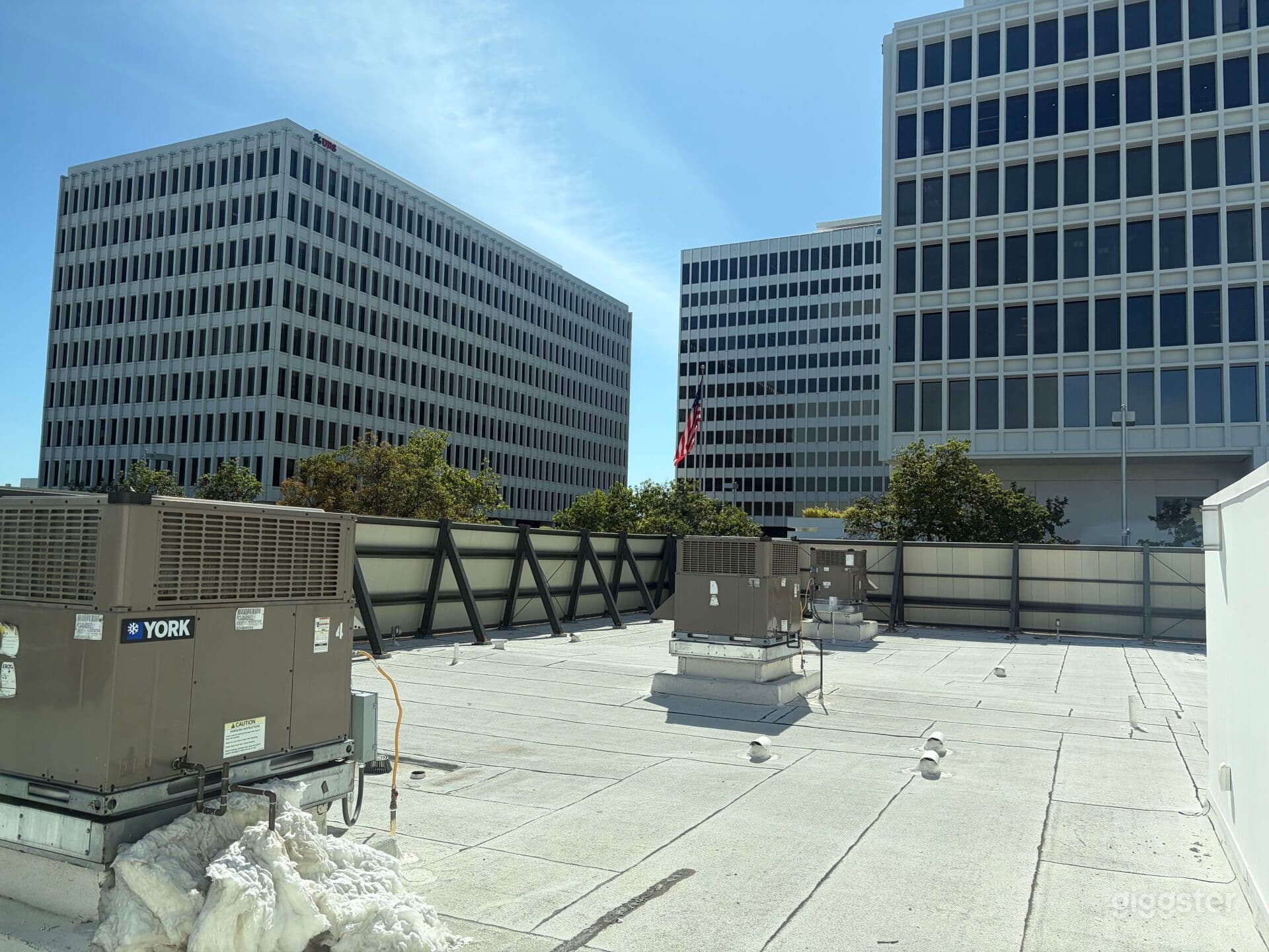 Modern Multi-Suite Office Building