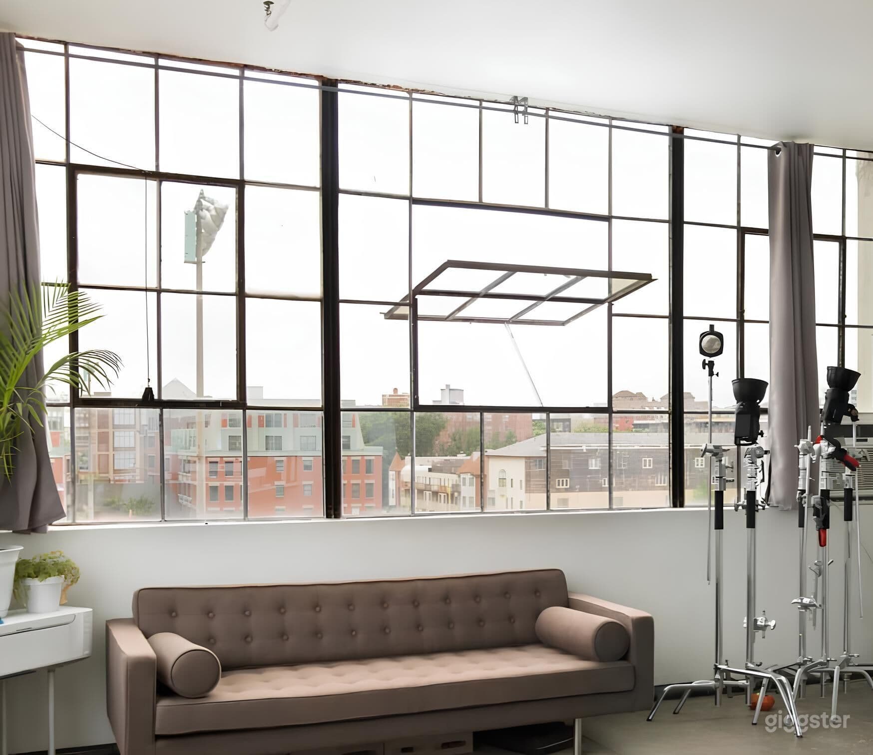 Great Daylight Studio with Large Windows, Hoboken